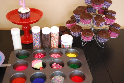 cupcakes and decorations